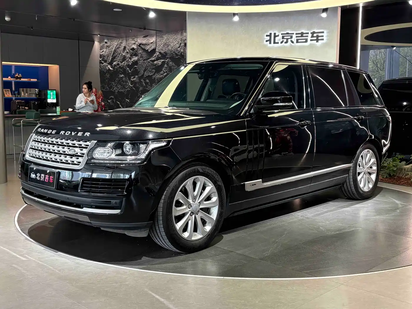 Land Rover Range Rover 2016 3.0 SC V6 Vogue LWB