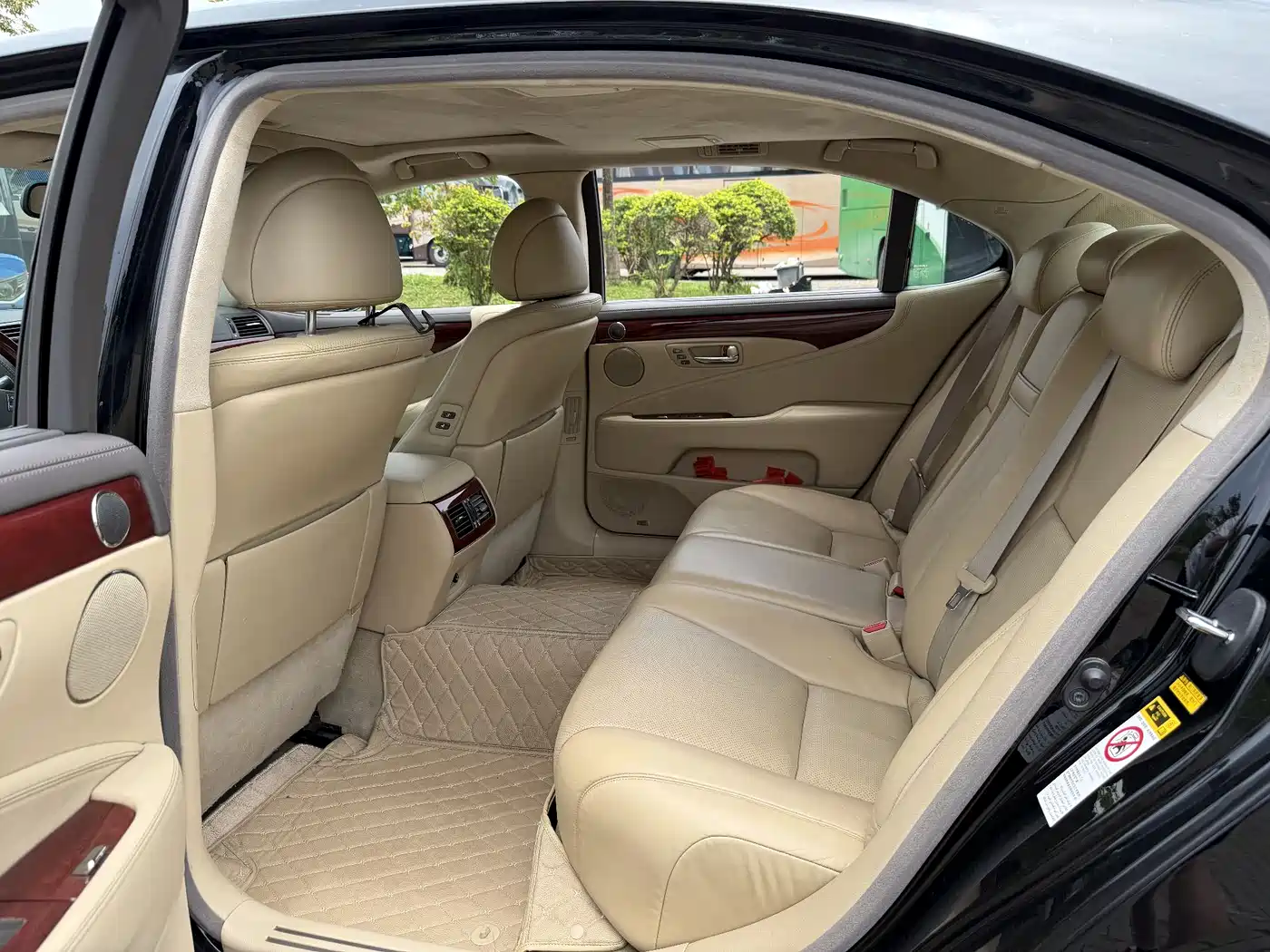 Lexus LS 2006 460L фото 5