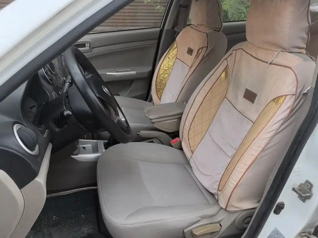 Changan Yuexiang V3 2014 2012 1.3L Manual Comfort (China V)