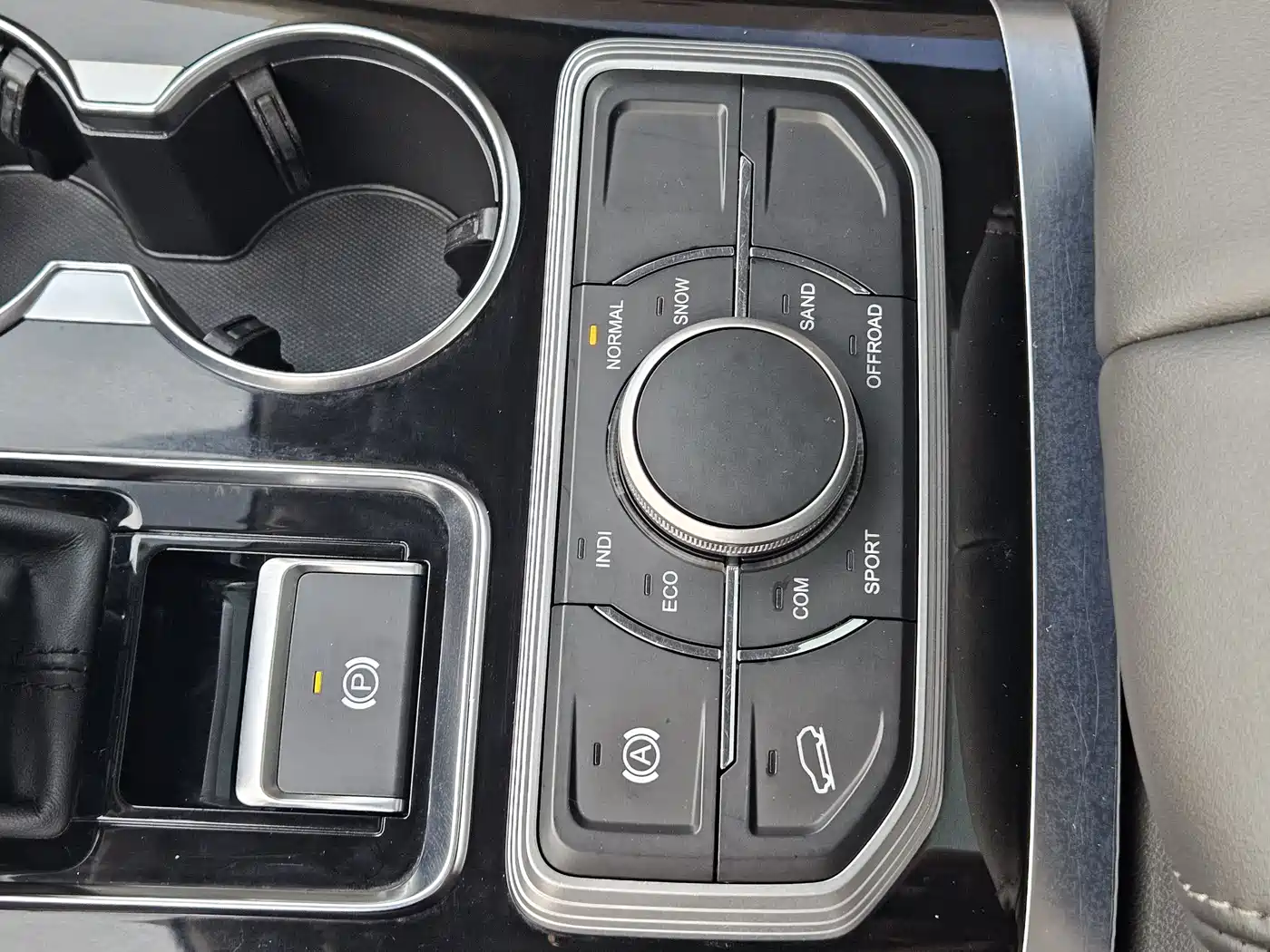 Hongqi HS7 2022 3.0T Automatic 4WD ZhiLian QiXiang Edition 5-seater фото 19