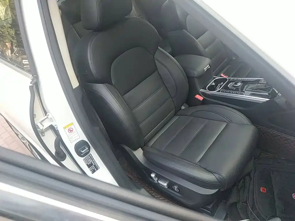 Фото 25 - Haval H7