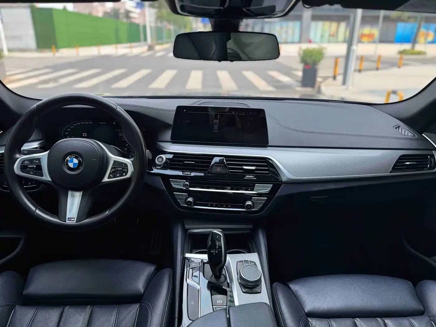 BMW 5 Series (Import) 2020 Model 525i M Sport Package фото 11