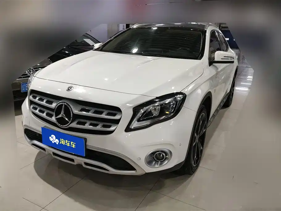 Mercedes-Benz GLA 2017 GLA 220 4MATIC Luxury