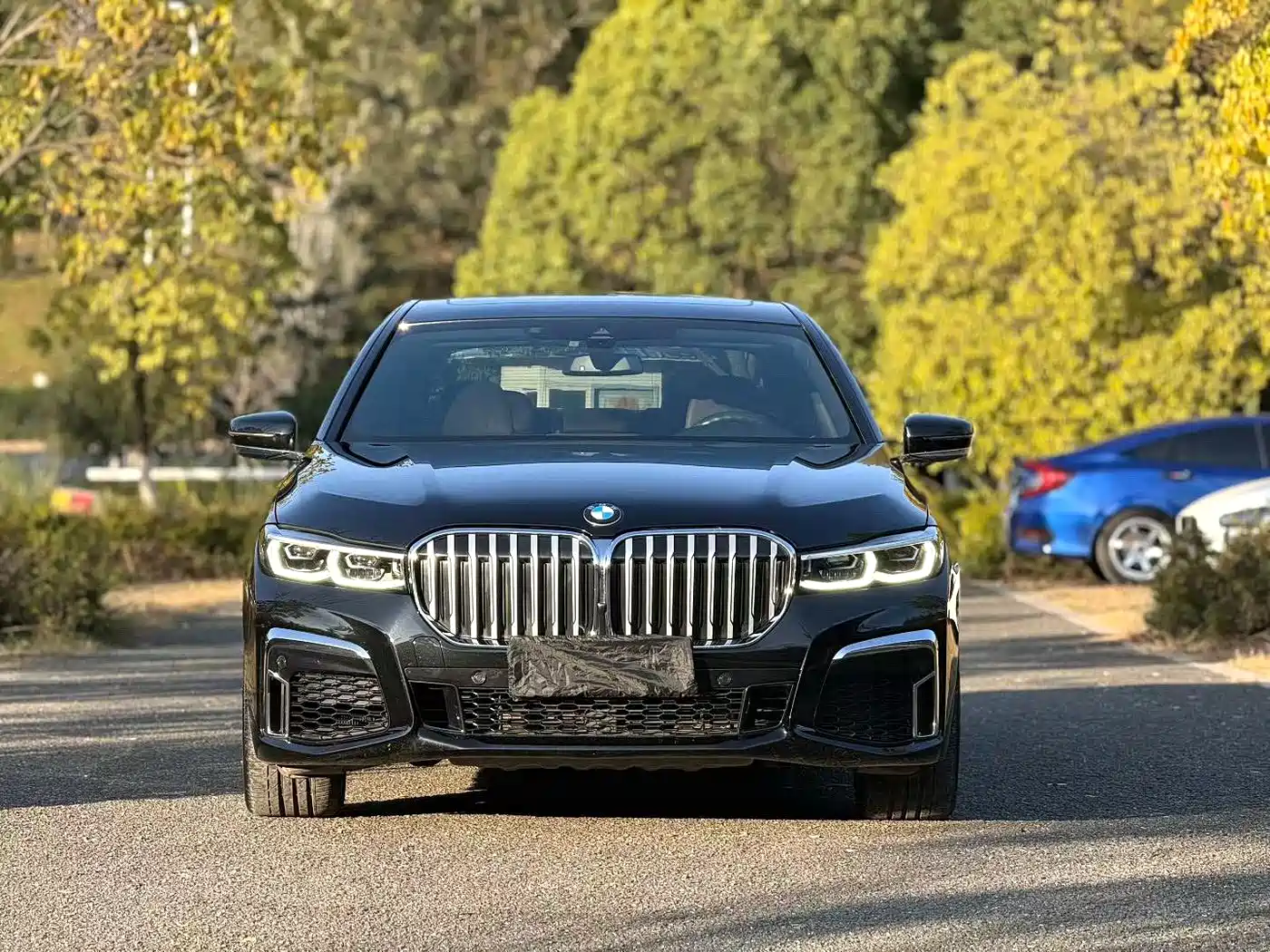 BMW 7 Series 2019 Facelift 740Li Leading M Sport Package фото 2