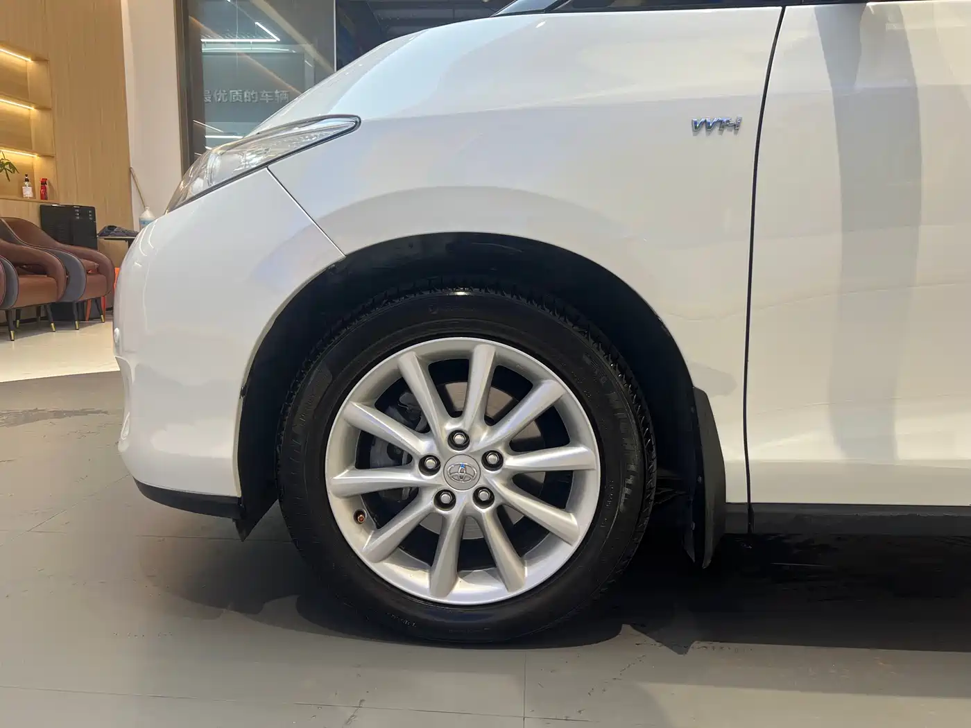 Toyota Previa 2012 2.4L 7-Seater Luxury Edition фото 7