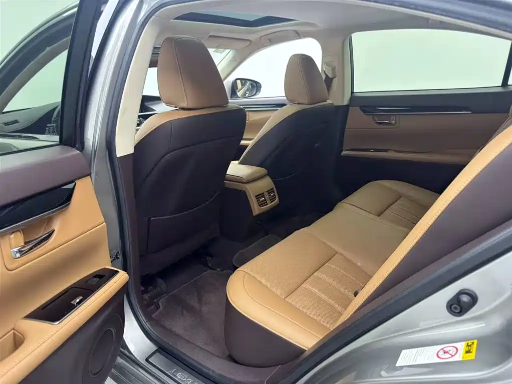 Lexus ES 2015 200 Elite Edition фото 11