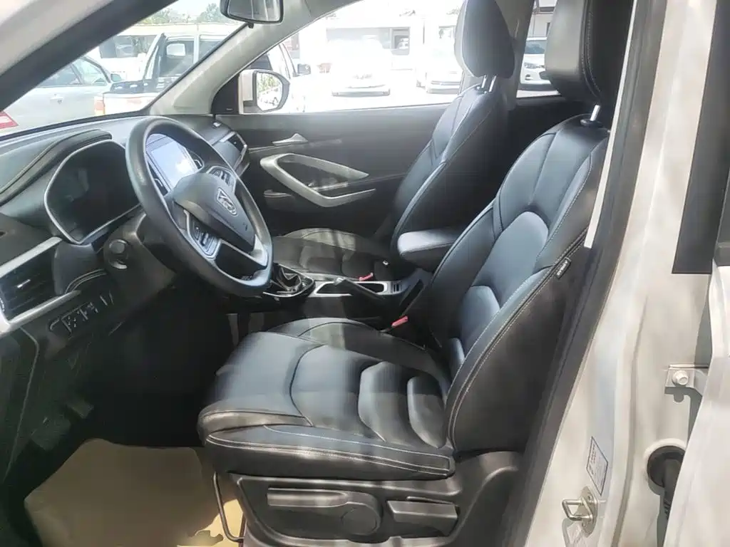 Baojun 530 2020 2020 1.5T CVT Luxury Connect 7-seater