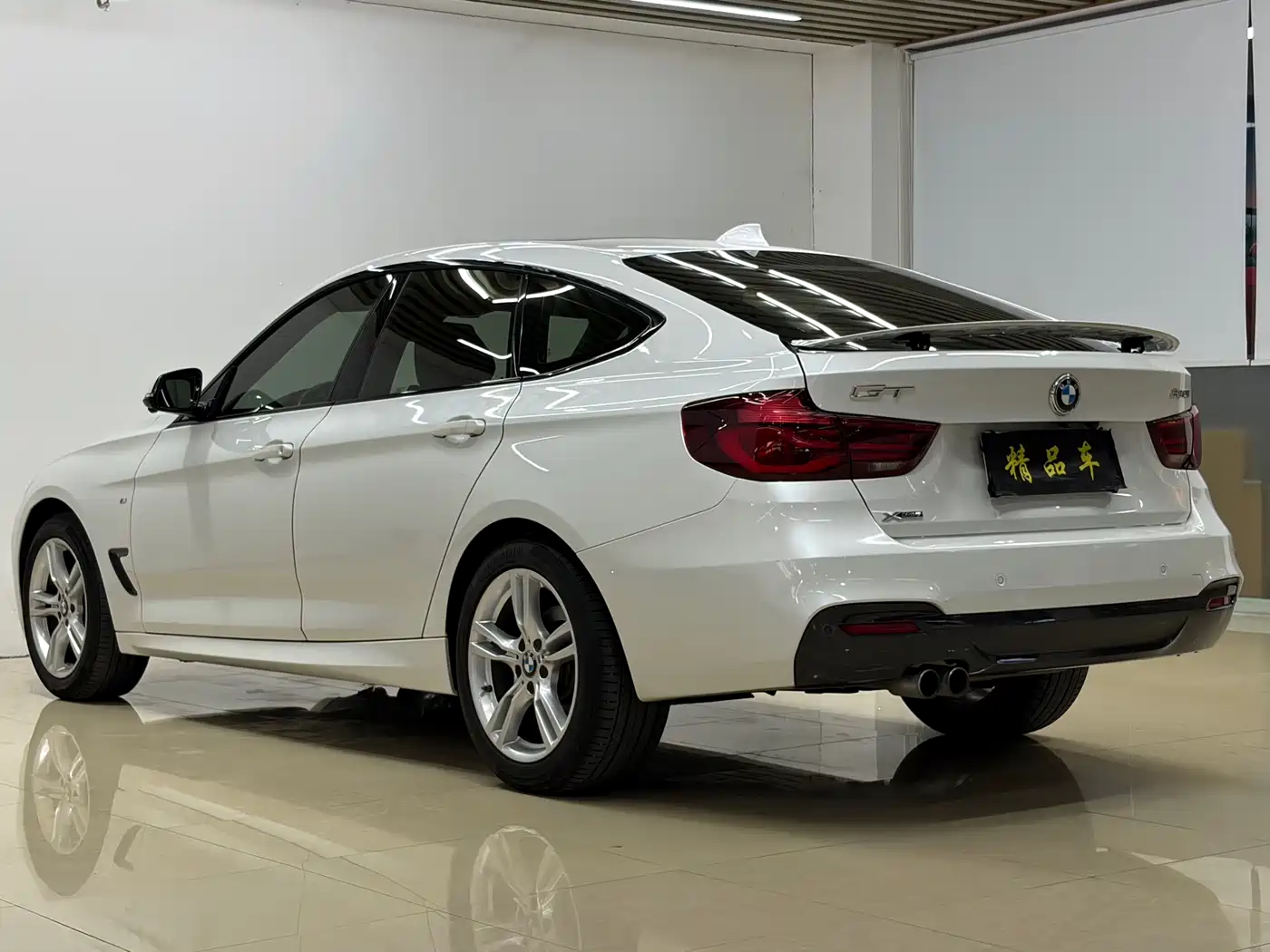 BMW 3 Series GT 2020 320i M Sport Package фото 9