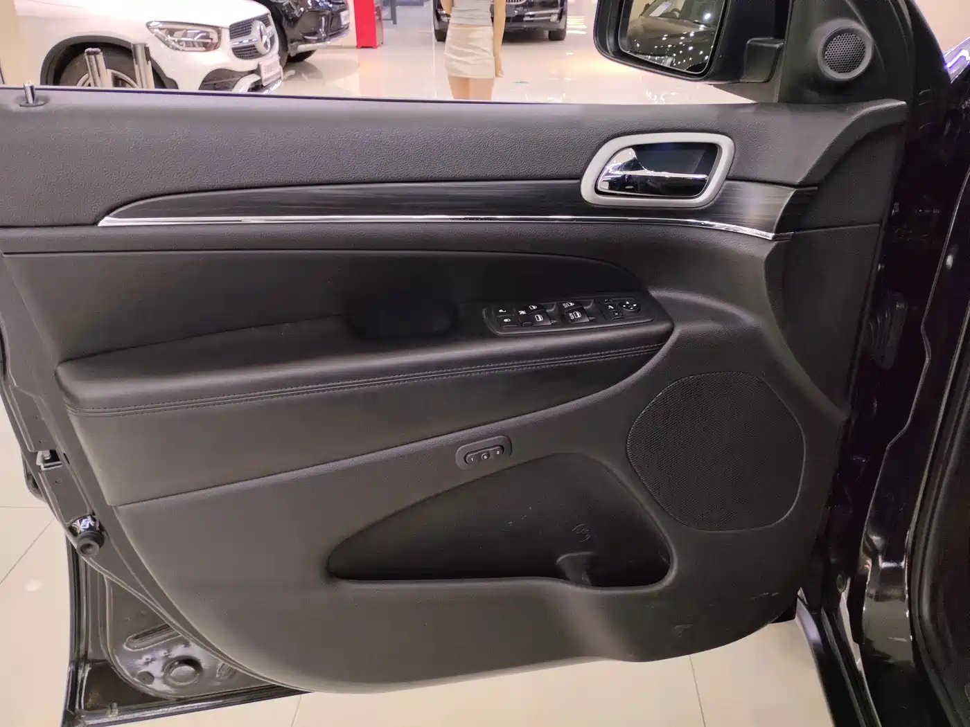 Jeep Grand Cherokee (Import) 2020 2020 3.0L Elite Navigation Edition