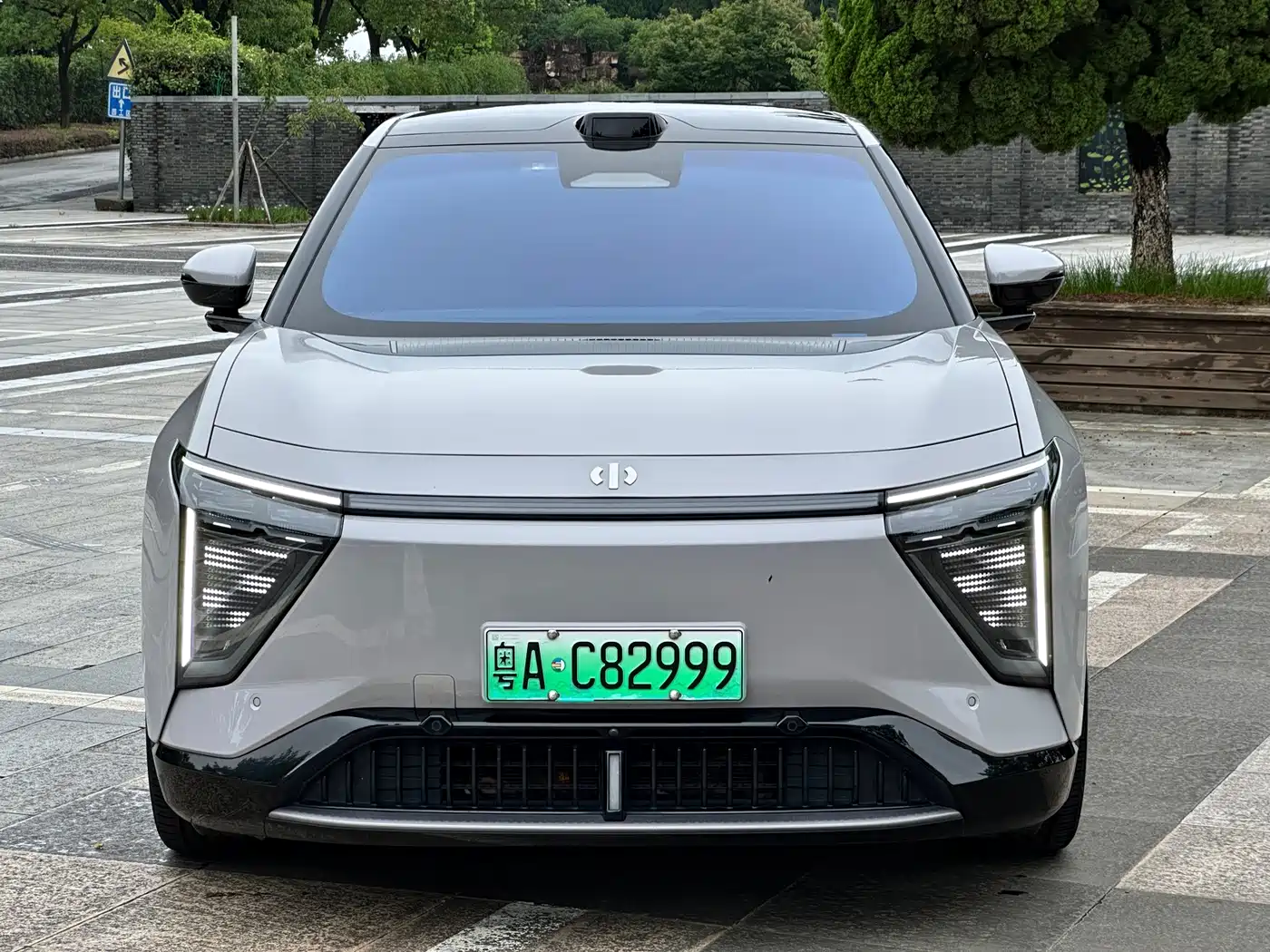 HiPhi Y 2023 2023 810km Long Range Edition