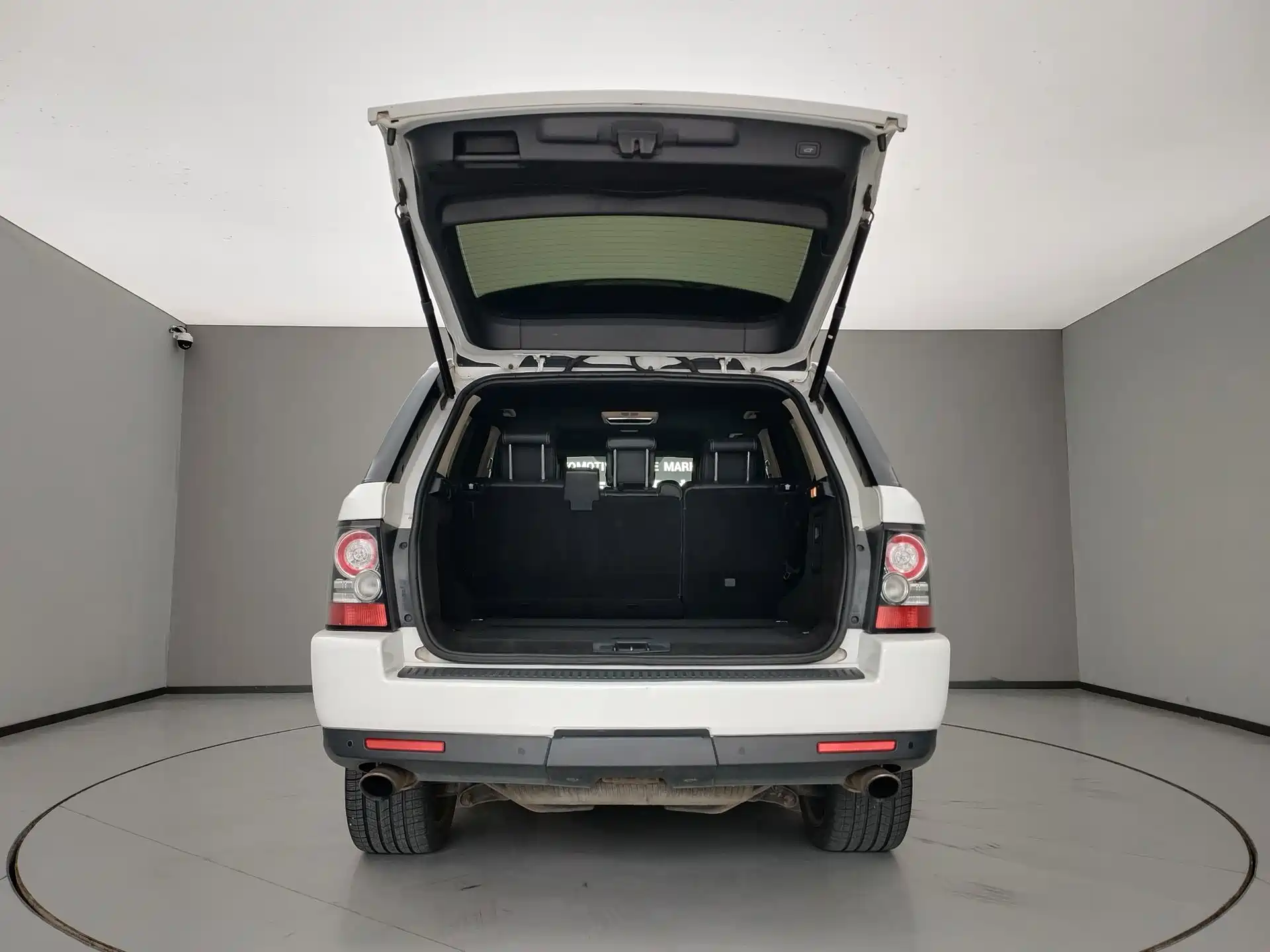 صورة 7 - Land Rover Range Rover Sport