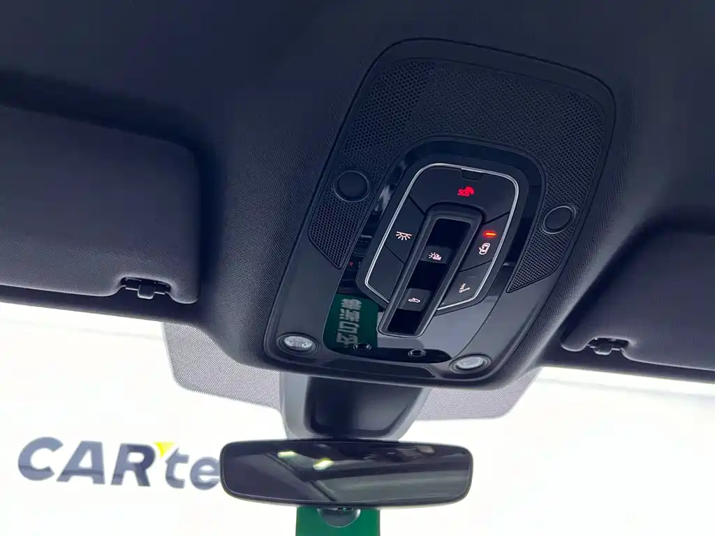 Audi Q5L Sportback 2022 40 TFSI Luxury фото 25
