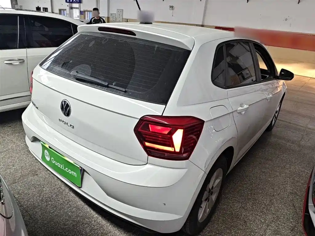 Volkswagen Polo 2023 Plus 1.5L Automatic Panorama Enjoyment Edition фото 7