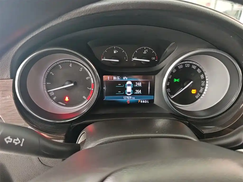 Buick Verano 2018 Sedan 20T Dual Clutch Leading фото 12