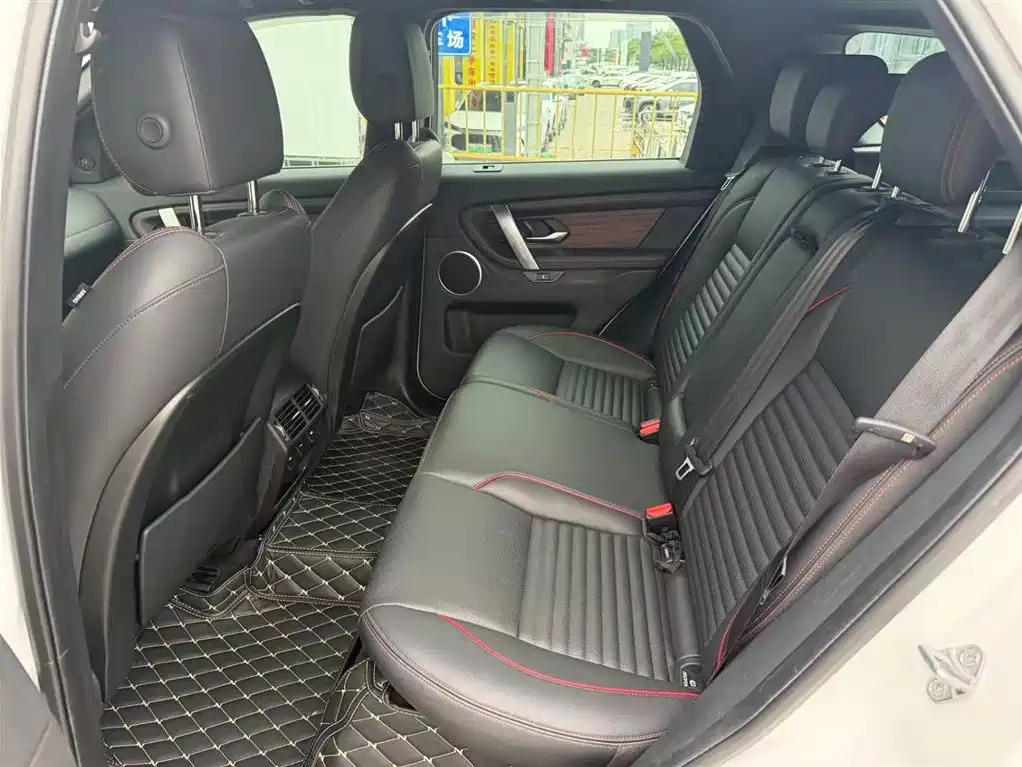 Land Rover Discovery Sport 2020 249PS R-Dynamic Performance фото 6