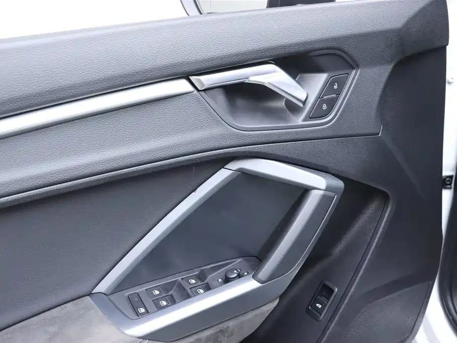Audi Q3 Sportback 2022 40 TFSI Fashion фото 12