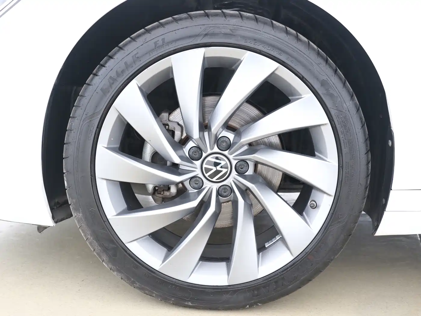 Volkswagen FAW-Volkswagen CC 2021 380TSI Eye-catching Edition фото 16