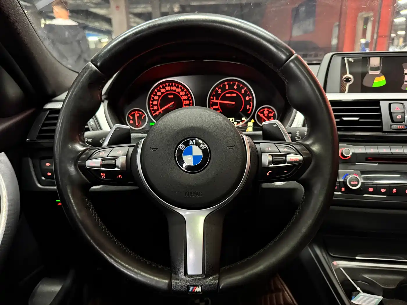 BMW 3 Series 2014 328Li Fashion фото 8