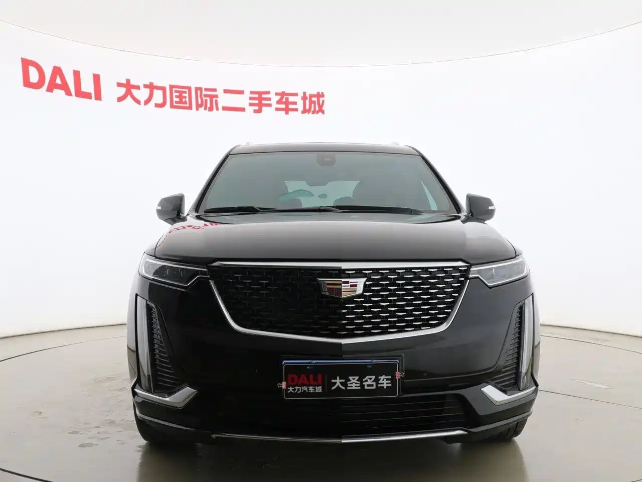 Cadillac XT6 2021 28T 6-Seater Luxury фото 2