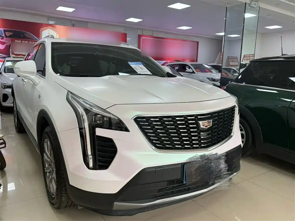 Cadillac XT4 2021 28T FWD Premium Edition фото 4