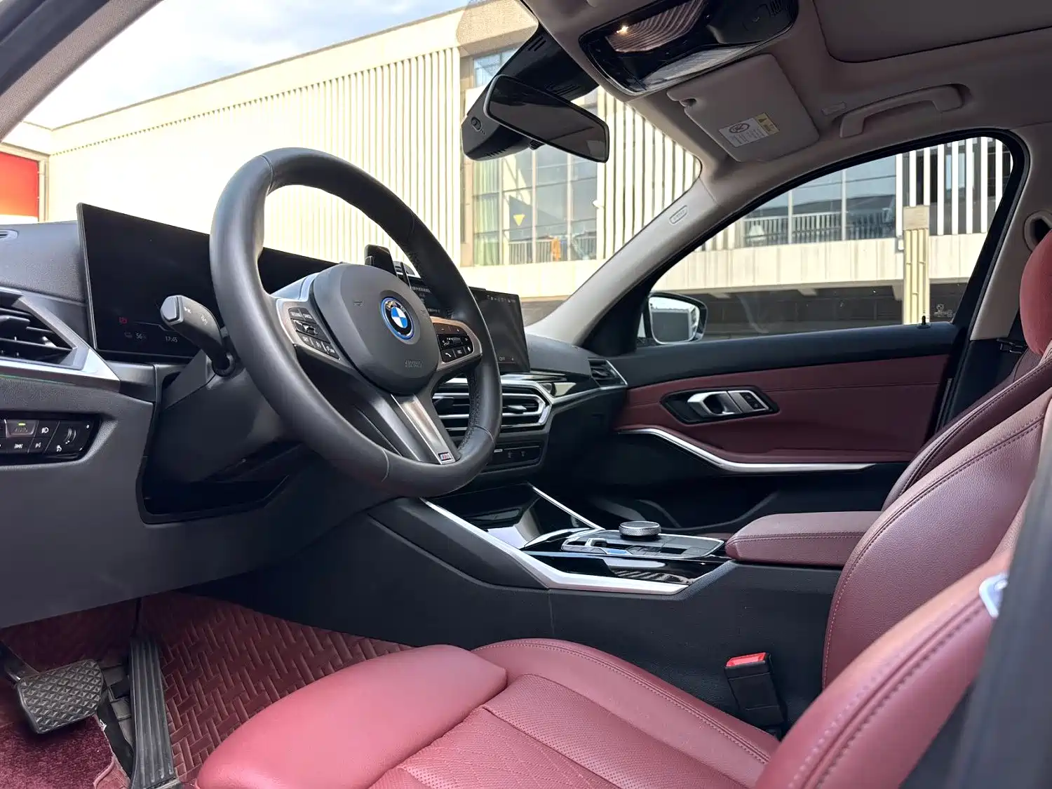 Photo 4 - BMW i3