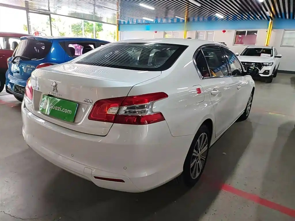 Peugeot 408 2014 1.8L Automatic Luxury Edition фото 7