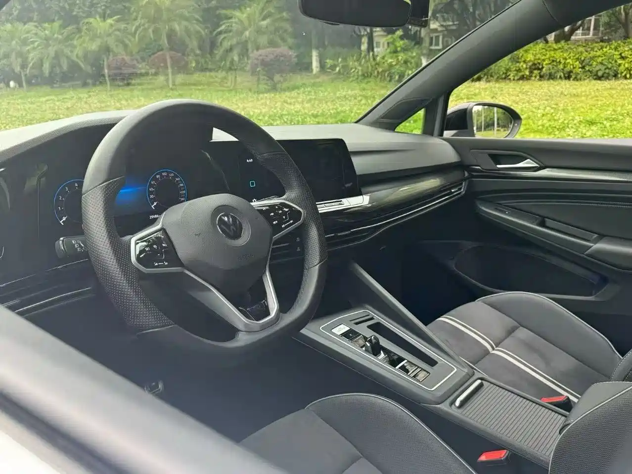 Volkswagen Golf 2021 280TSI DSG R-Line фото 5
