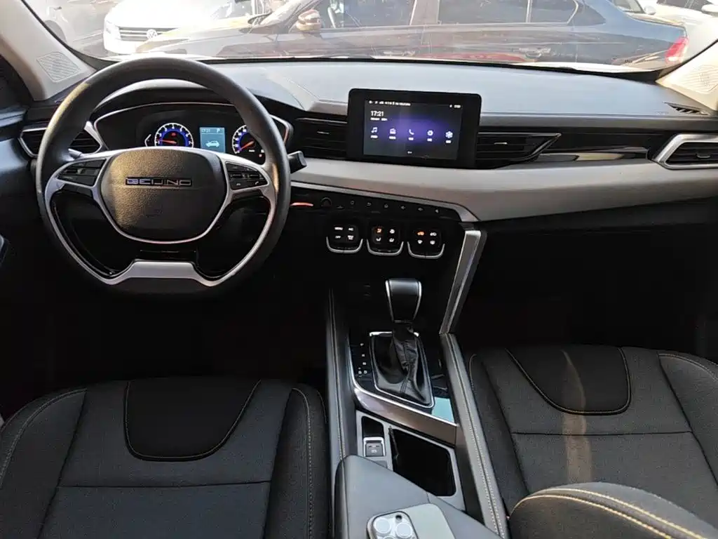 BAIC Beijing X3 2022 2021 1.5T CVT Glory