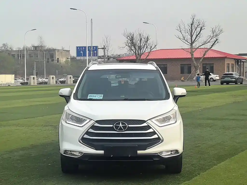 JAC Motors Refine S3 2016 2016 1.5L CVT Luxury Smart Premium