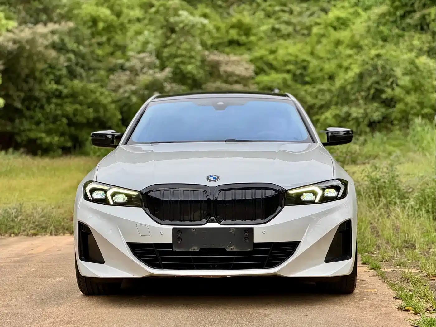 Фото 2 - BMW i3