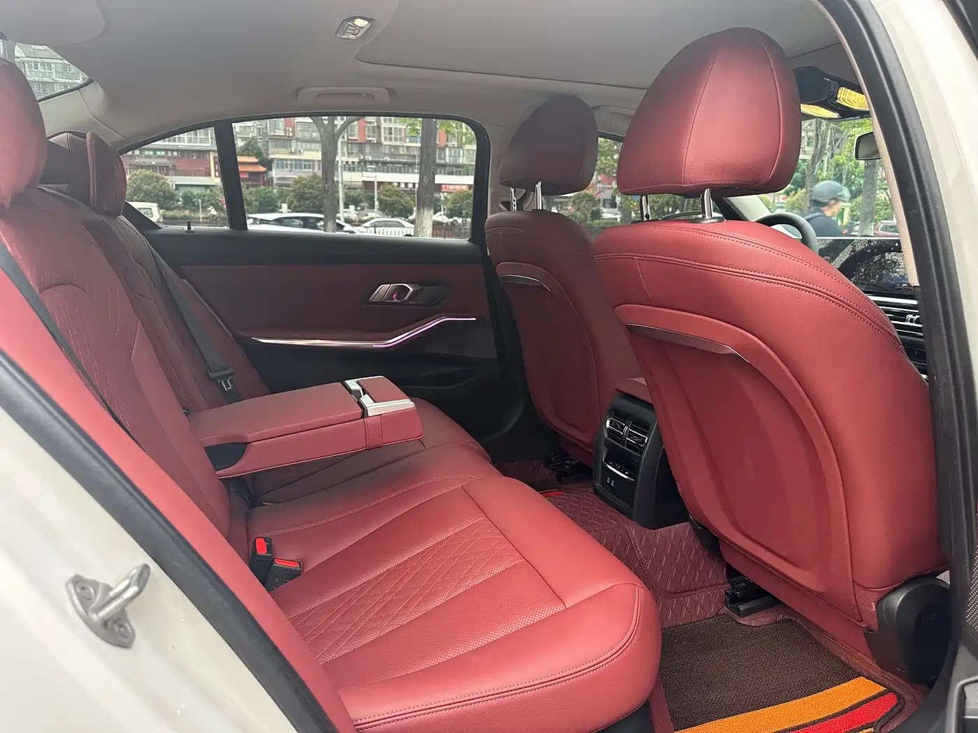 BMW 3 Series 2023 320Li M Sport Package фото 8
