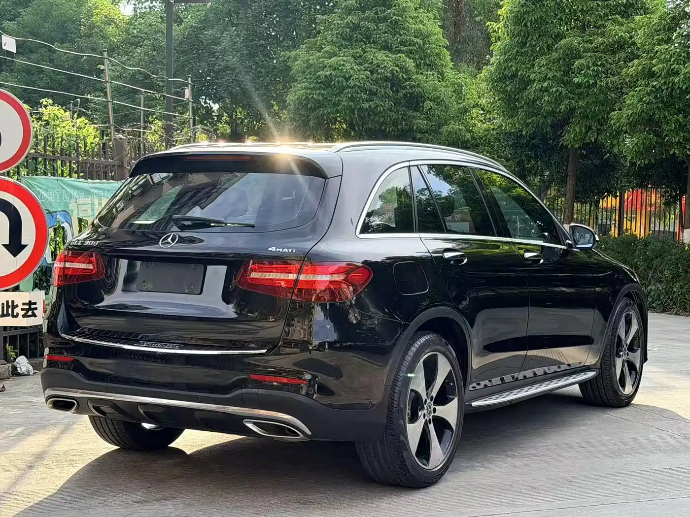 Mercedes-Benz GLC 2018 GLC 300 4MATIC Dynamic фото 7