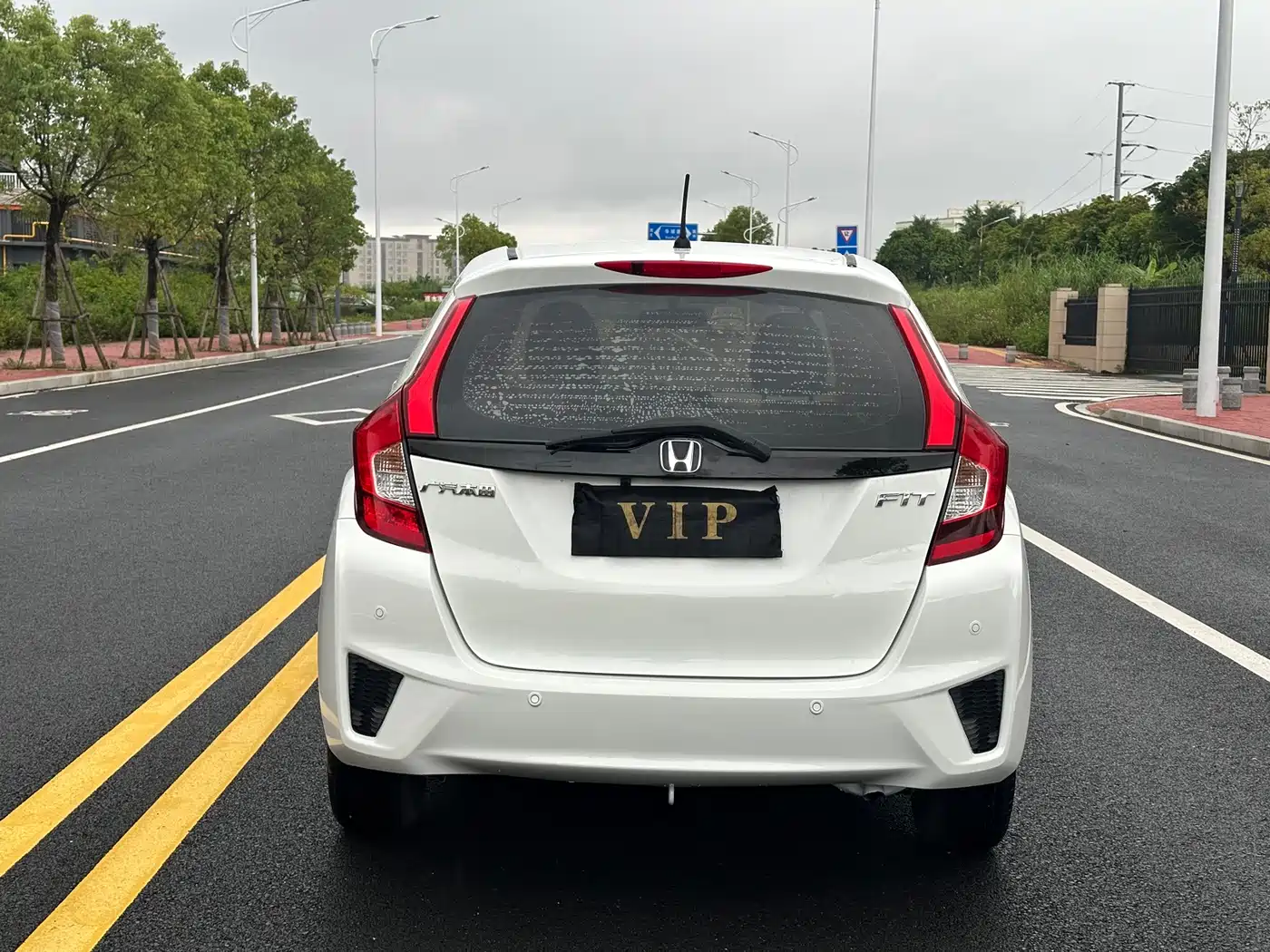 Фото 8 - Honda Fit