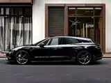 صورة 7 - Porsche Taycan