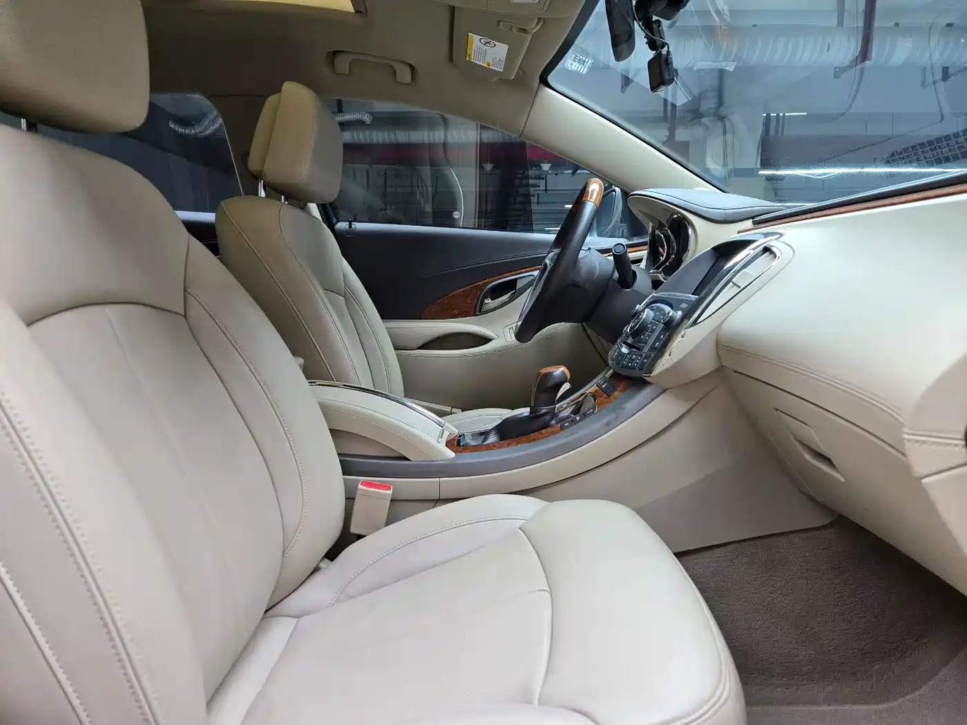 Buick LaCrosse 2012 2.4L SIDI Premium Edition фото 8