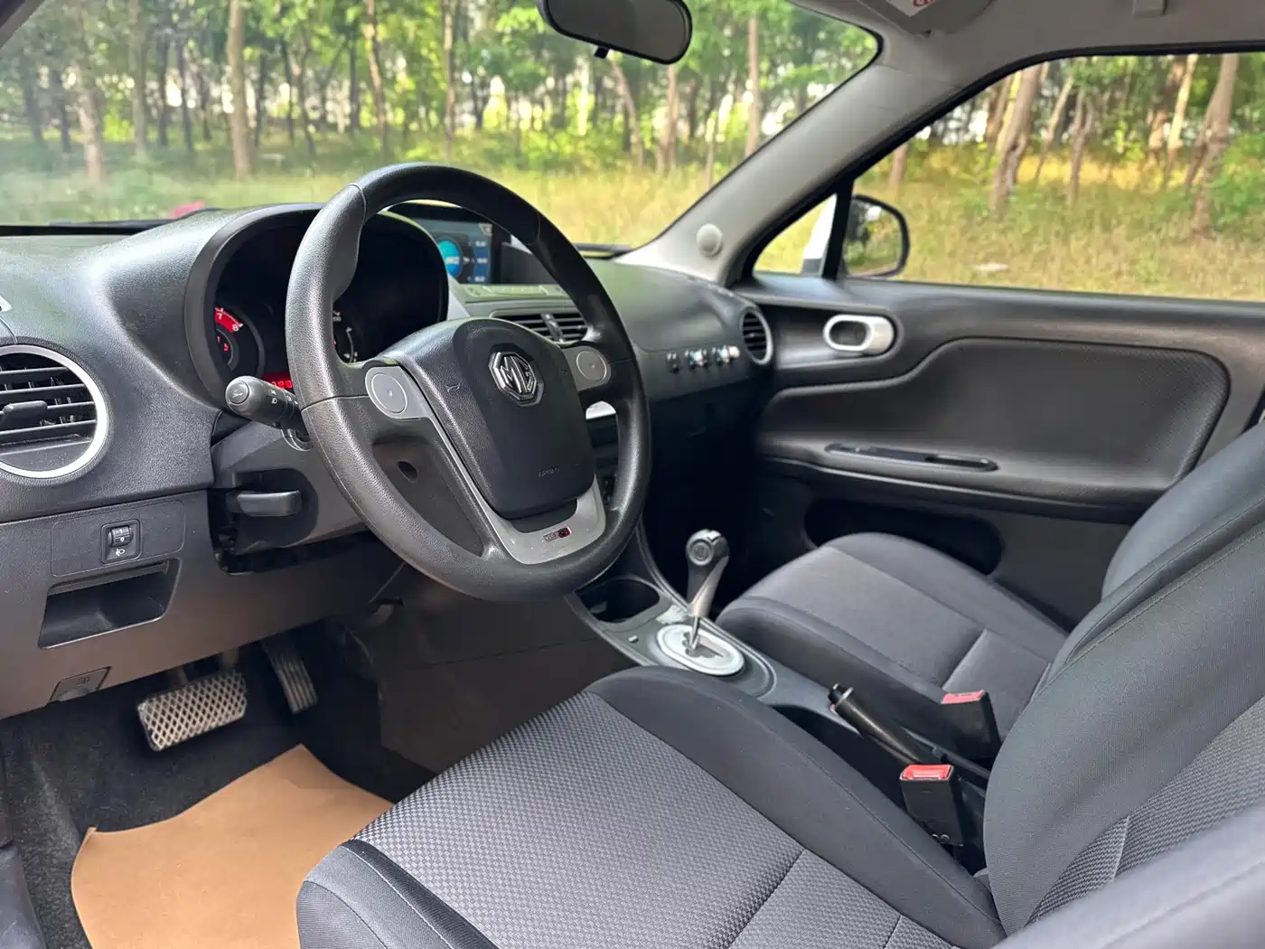 MG 3 2015 2014 1.3L AMT Comfort Edition