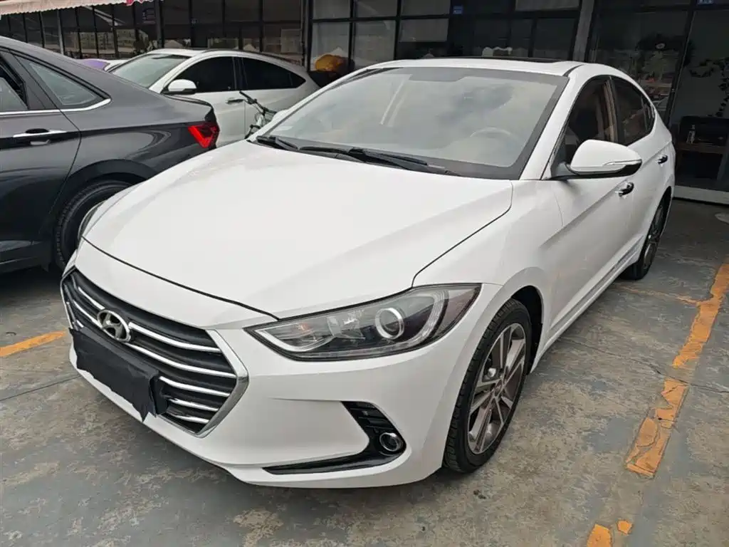Hyundai Elantra 2016 Model 1.6L Automatic Smart Elite фото 2