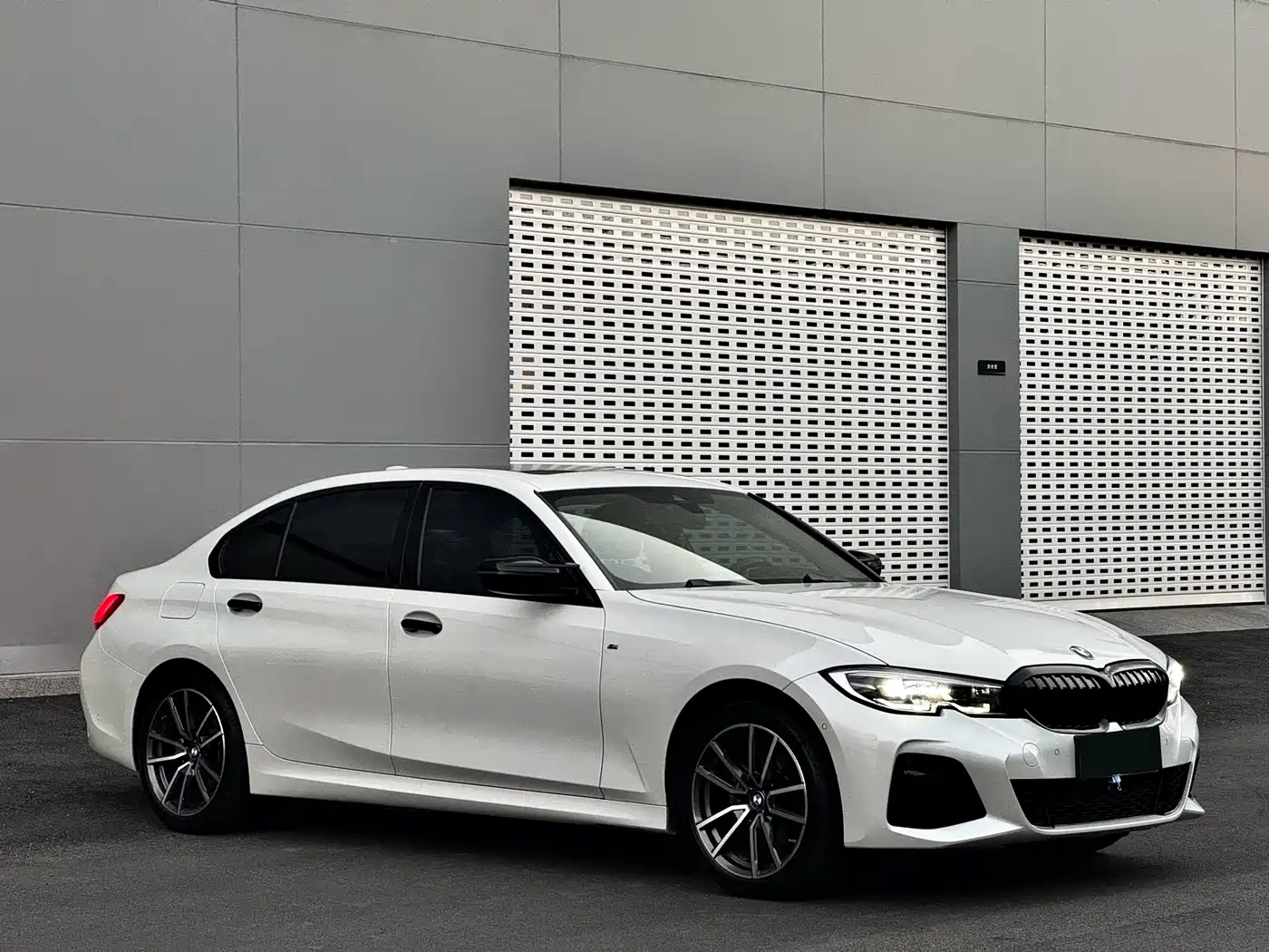 BMW 3 Series 2020 325Li M Sport Package фото 4