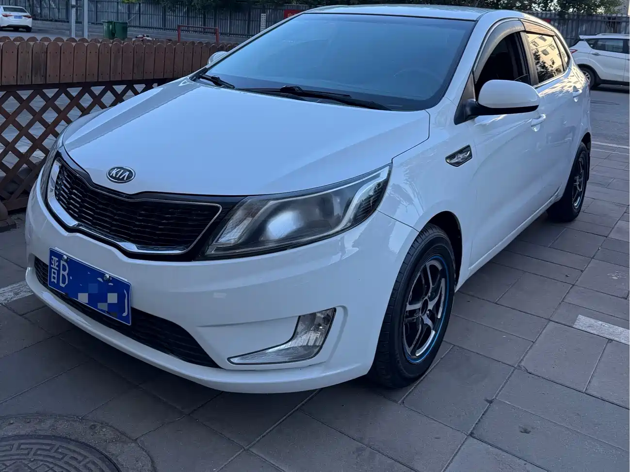 Photo 1 - Kia K2
