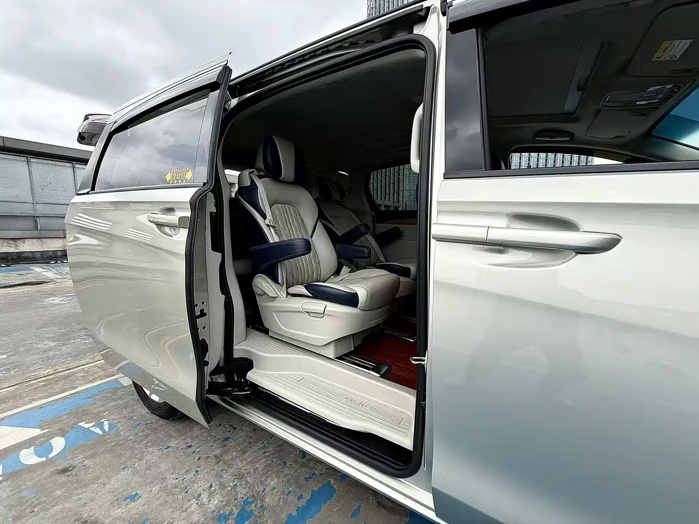 Buick GL8 2017 ES 28T Comfort Type China V фото 14
