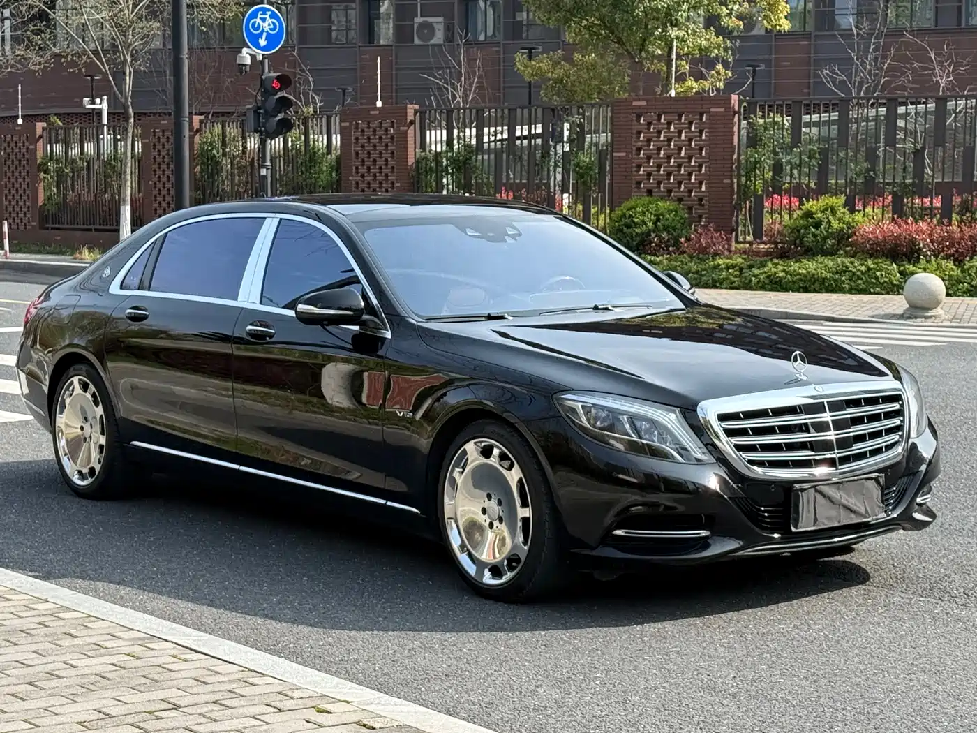 Mercedes-Benz Maybach S-Class 2015 S 500 4MATIC фото 3