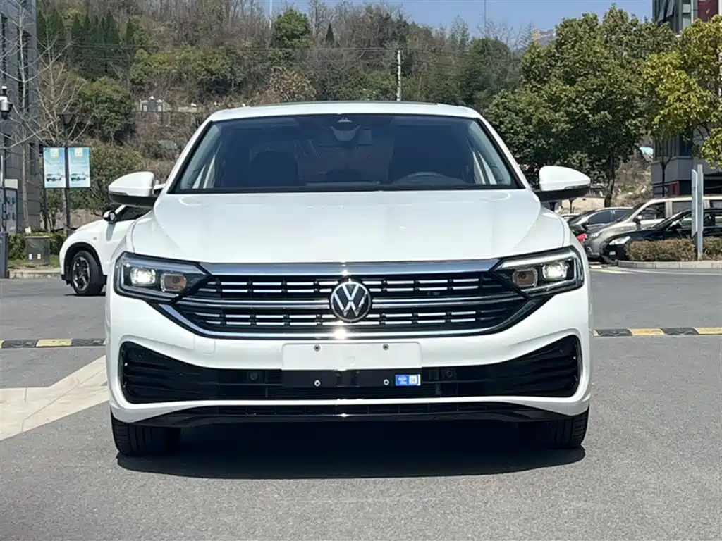 Volkswagen Sagitar 2024 300TSI DSG Surpass Edition фото 8