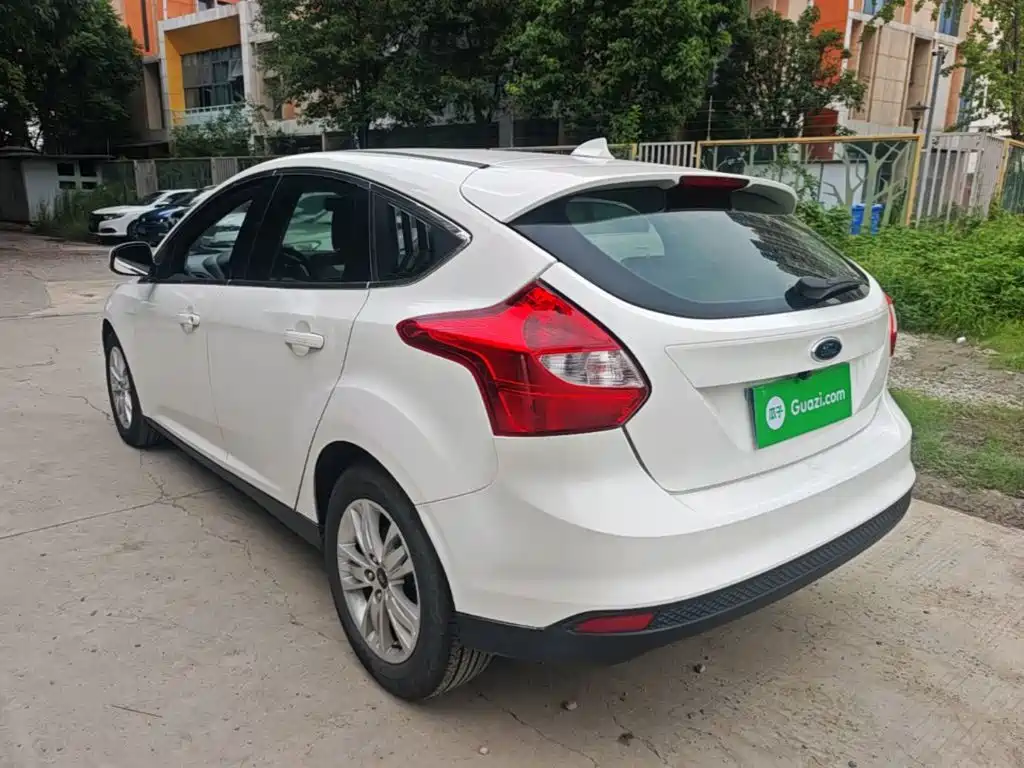 Ford Focus 2014 2012 Hatchback 1.6L Manual Comfort