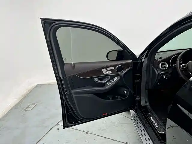 Mercedes-Benz GLC 2022 Facelift GLC 260 L 4MATIC Luxury Model фото 20
