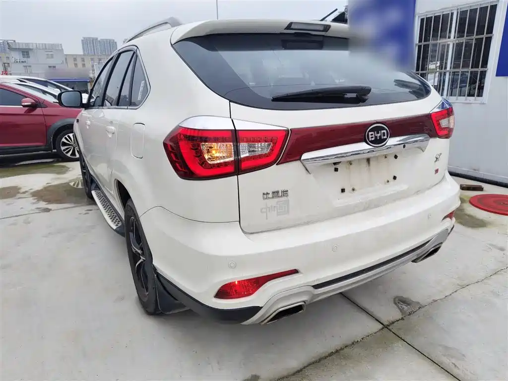 BYD S7 2016 1.5T Manual Premium Model фото 23