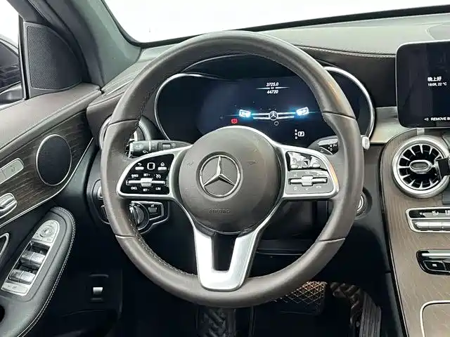 Mercedes-Benz GLC 2022 Facelift GLC 260 L 4MATIC Luxury Model фото 11