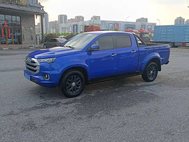 Jiangling Yuhu 7 2023 2.0T Automatic Diesel 2WD Comfort Long Wheelbase