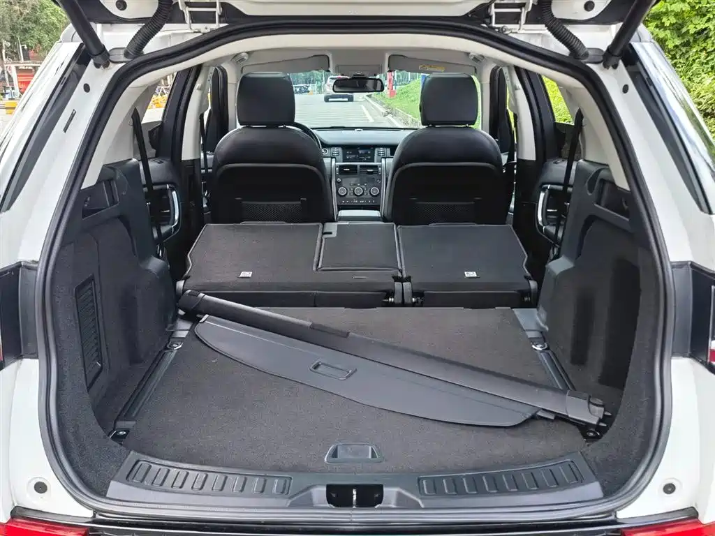 Land Rover Discovery Sport 2019 240PS SE Dynamic Edition China VI фото 11