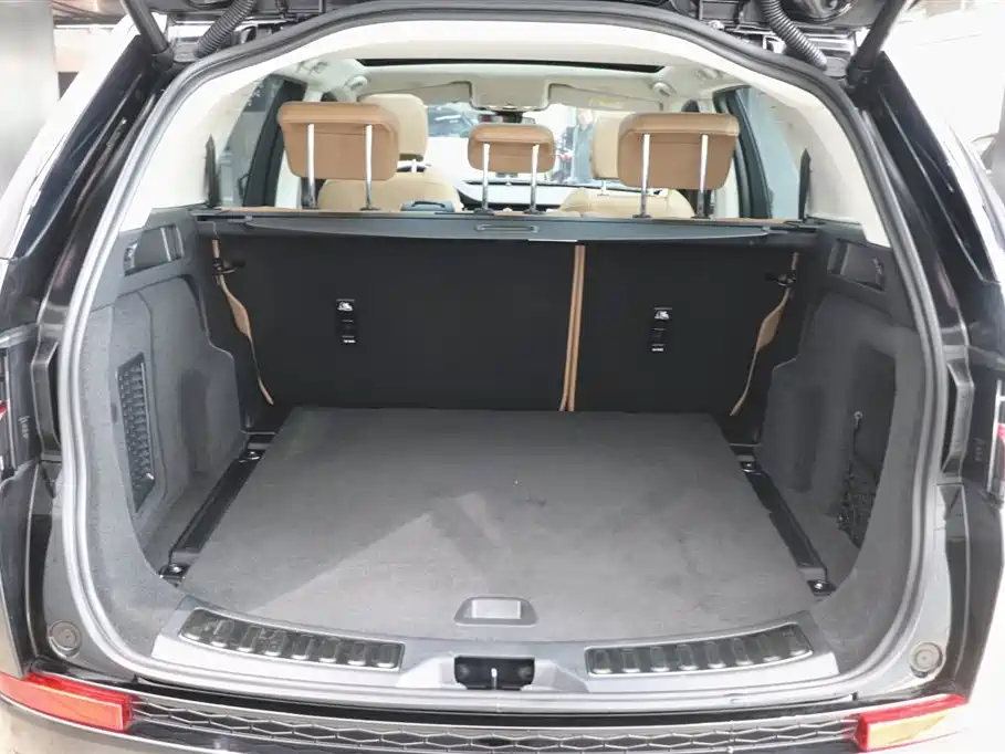 Land Rover Discovery Sport 2024 Performance Technology Edition фото 30