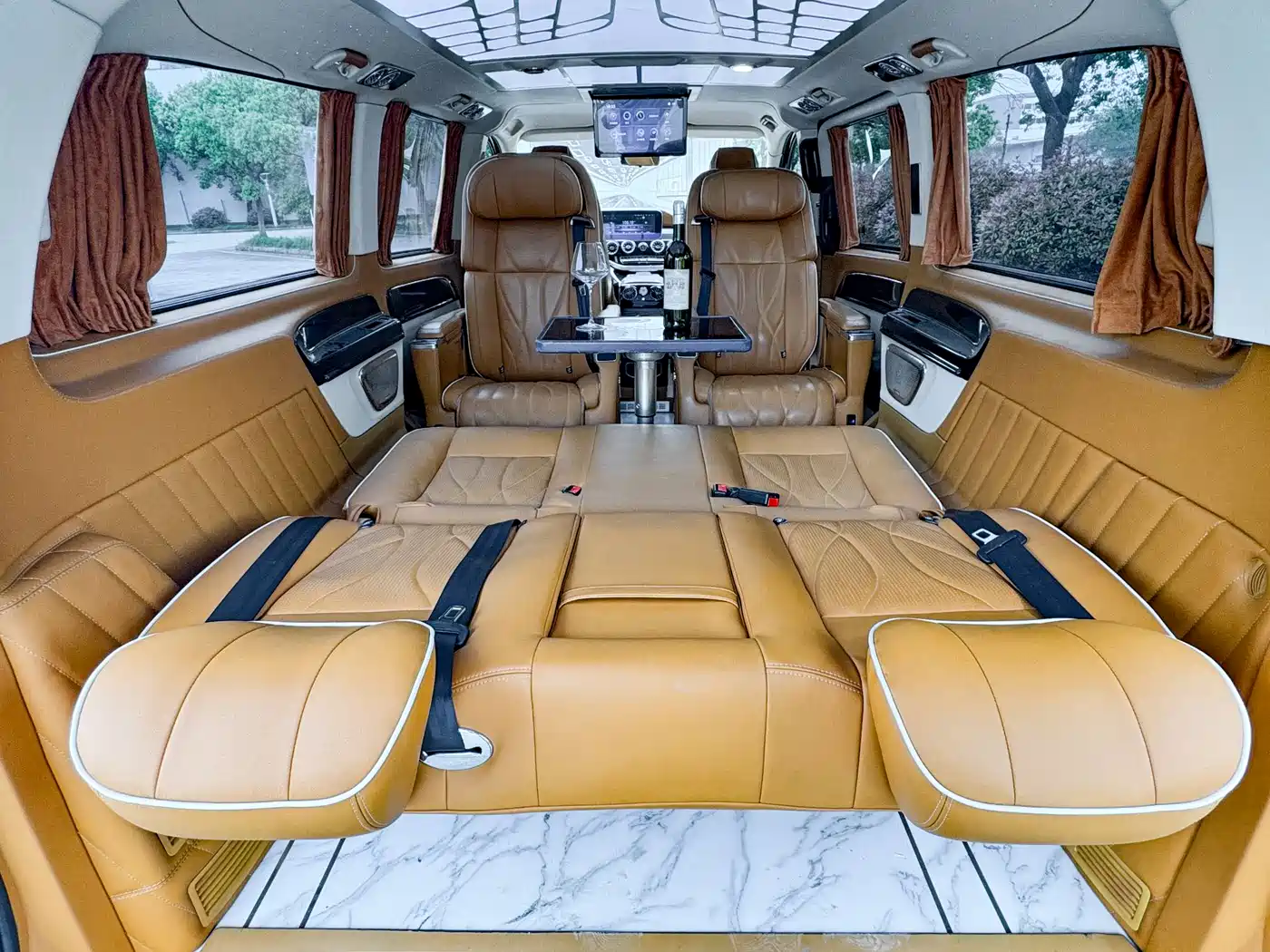 Mercedes-Benz Vito 2023 2.0T Elite 7-Seater фото 20